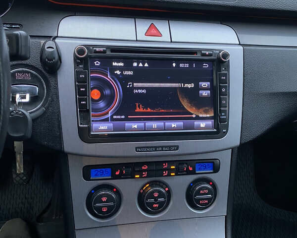 Сірий Фольксваген Пассат, об'ємом двигуна 2 л та пробігом 294 тис. км за 6300 $, фото 15 на Automoto.ua