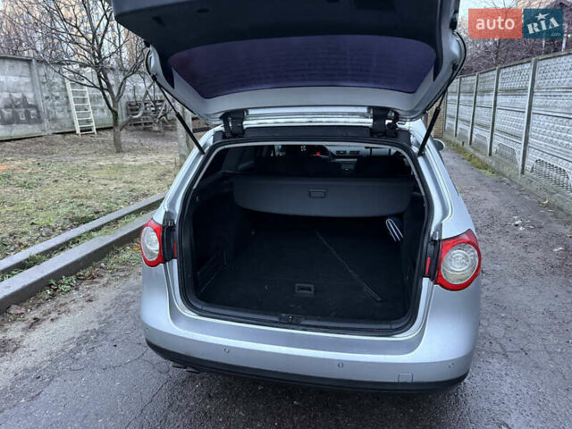 Серый Фольксваген Пассат, объемом двигателя 2 л и пробегом 300 тыс. км за 2950 $, фото 12 на Automoto.ua