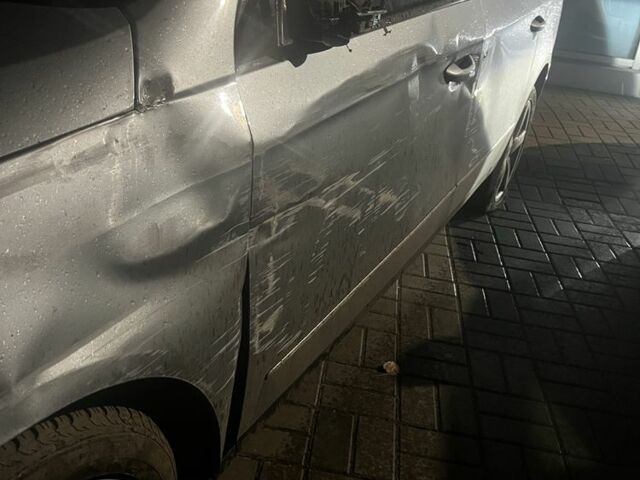 Серый Фольксваген Пассат, объемом двигателя 2 л и пробегом 313 тыс. км за 4000 $, фото 9 на Automoto.ua