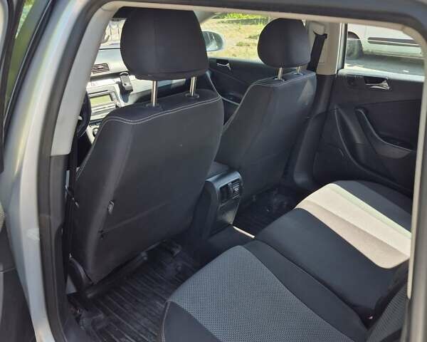 Серый Фольксваген Пассат, объемом двигателя 1.9 л и пробегом 300 тыс. км за 5300 $, фото 8 на Automoto.ua