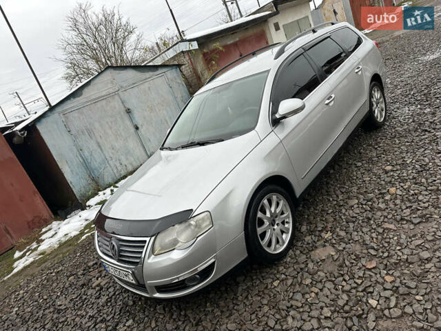 Серый Фольксваген Пассат, объемом двигателя 1.9 л и пробегом 348 тыс. км за 4400 $, фото 8 на Automoto.ua