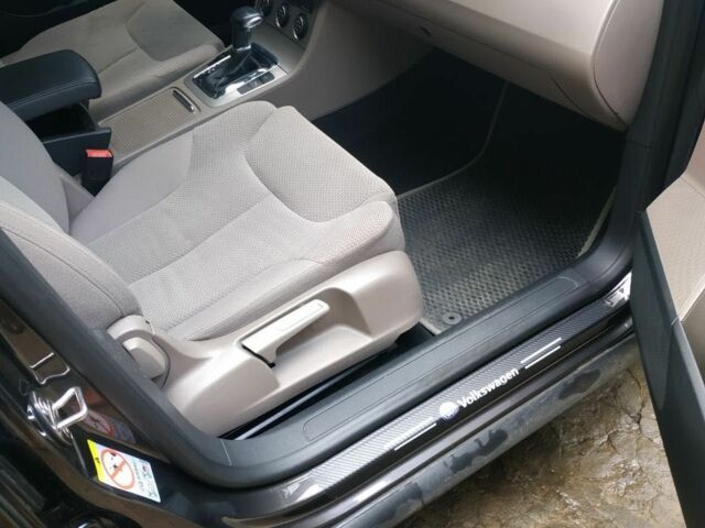 Серый Фольксваген Пассат, объемом двигателя 0 л и пробегом 300 тыс. км за 6300 $, фото 7 на Automoto.ua