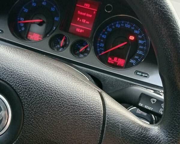 Серый Фольксваген Пассат, объемом двигателя 1.98 л и пробегом 240 тыс. км за 5800 $, фото 10 на Automoto.ua