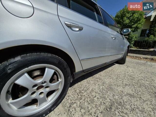 Серый Фольксваген Пассат, объемом двигателя 1.9 л и пробегом 300 тыс. км за 5300 $, фото 14 на Automoto.ua