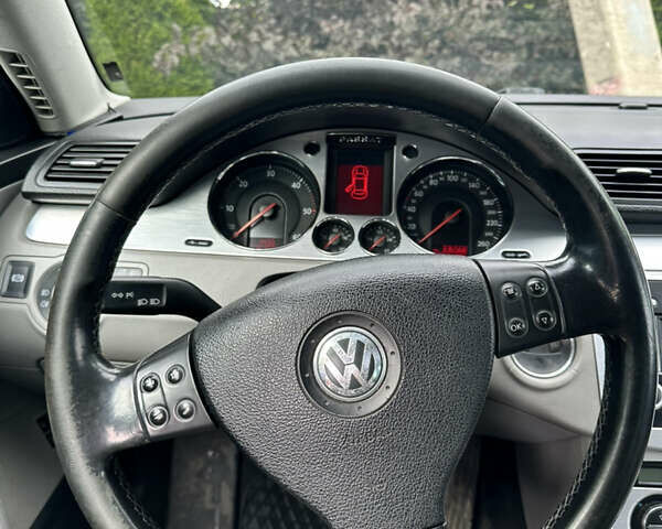 Серый Фольксваген Пассат, объемом двигателя 1.97 л и пробегом 330 тыс. км за 5150 $, фото 5 на Automoto.ua