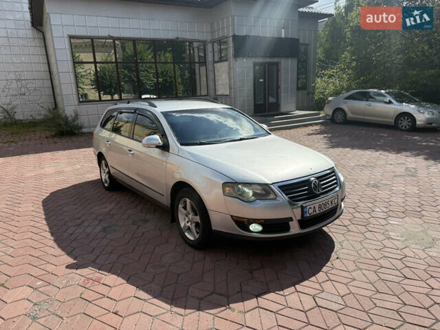 Серый Фольксваген Пассат, объемом двигателя 1.97 л и пробегом 300 тыс. км за 4650 $, фото 6 на Automoto.ua