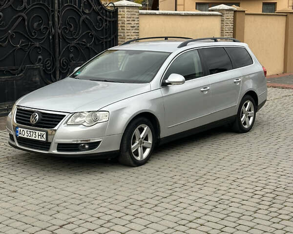 Сірий Фольксваген Пассат, об'ємом двигуна 1.6 л та пробігом 300 тис. км за 5900 $, фото 9 на Automoto.ua