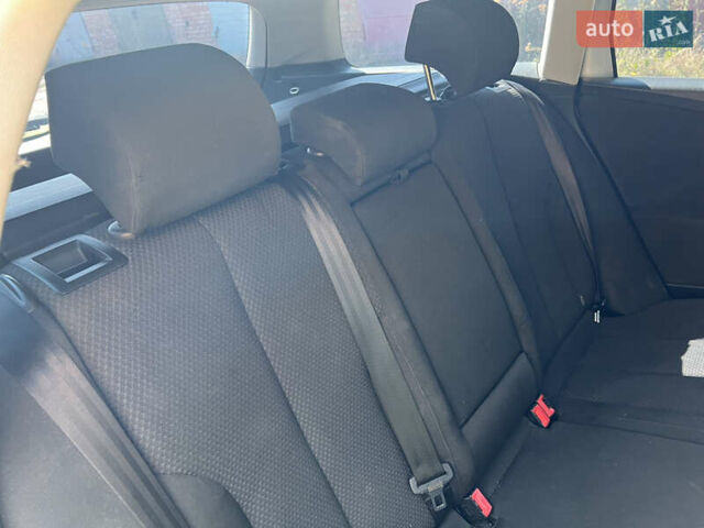 Сірий Фольксваген Пассат, об'ємом двигуна 1.6 л та пробігом 272 тис. км за 5500 $, фото 11 на Automoto.ua