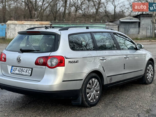Серый Фольксваген Пассат, объемом двигателя 1.6 л и пробегом 234 тыс. км за 4250 $, фото 4 на Automoto.ua