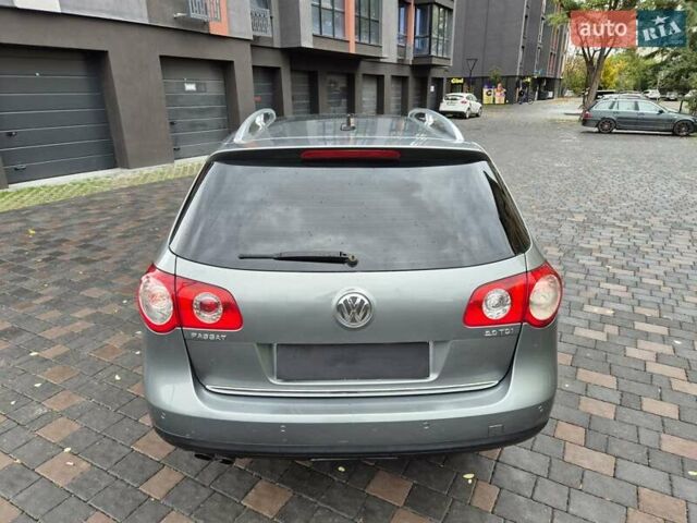Серый Фольксваген Пассат, объемом двигателя 2 л и пробегом 282 тыс. км за 6300 $, фото 4 на Automoto.ua