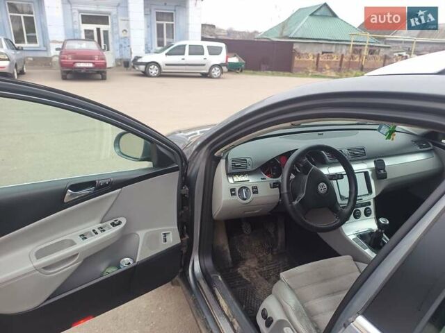 Серый Фольксваген Пассат, объемом двигателя 1.98 л и пробегом 452 тыс. км за 5000 $, фото 9 на Automoto.ua