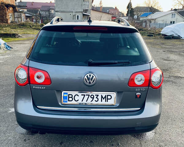 Серый Фольксваген Пассат, объемом двигателя 2 л и пробегом 298 тыс. км за 7700 $, фото 3 на Automoto.ua