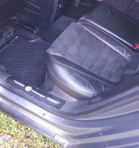 Серый Фольксваген Пассат, объемом двигателя 2 л и пробегом 350 тыс. км за 5000 $, фото 11 на Automoto.ua