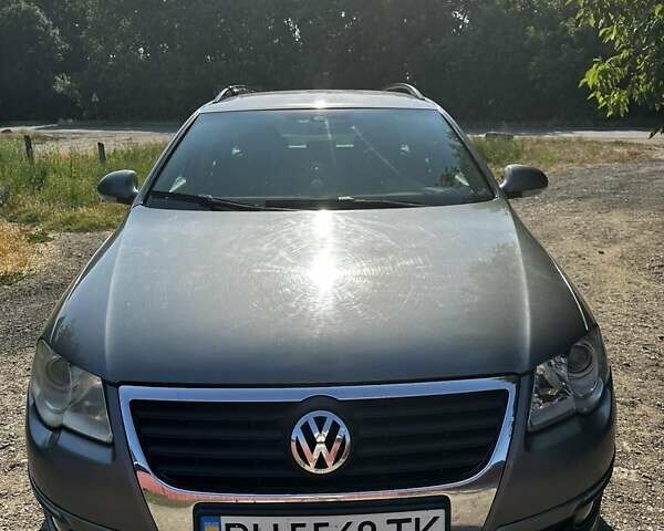 Сірий Фольксваген Пассат, об'ємом двигуна 2 л та пробігом 330 тис. км за 6000 $, фото 3 на Automoto.ua