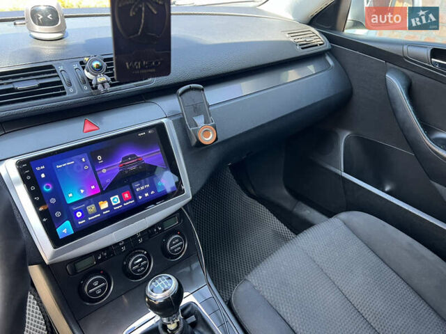 Сірий Фольксваген Пассат, об'ємом двигуна 1.6 л та пробігом 272 тис. км за 5500 $, фото 24 на Automoto.ua