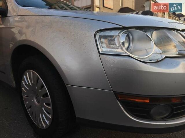 Сірий Фольксваген Пассат, об'ємом двигуна 1.6 л та пробігом 222 тис. км за 5000 $, фото 11 на Automoto.ua