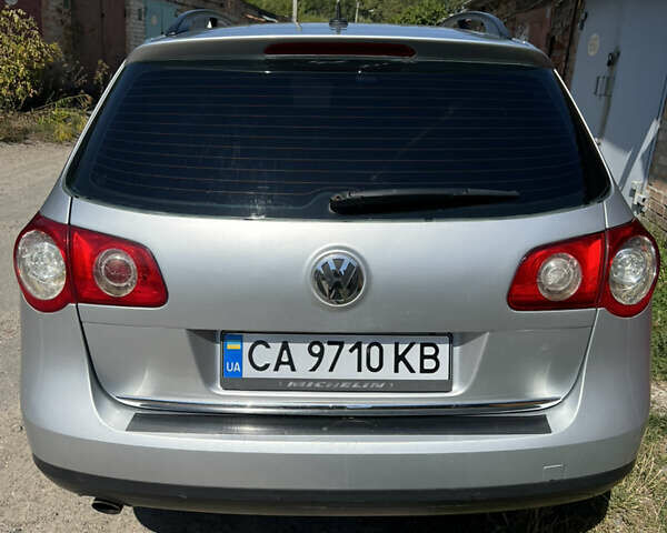 Сірий Фольксваген Пассат, об'ємом двигуна 1.6 л та пробігом 272 тис. км за 5500 $, фото 9 на Automoto.ua