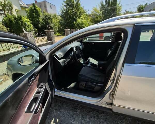 Серый Фольксваген Пассат, объемом двигателя 1.9 л и пробегом 300 тыс. км за 5300 $, фото 10 на Automoto.ua