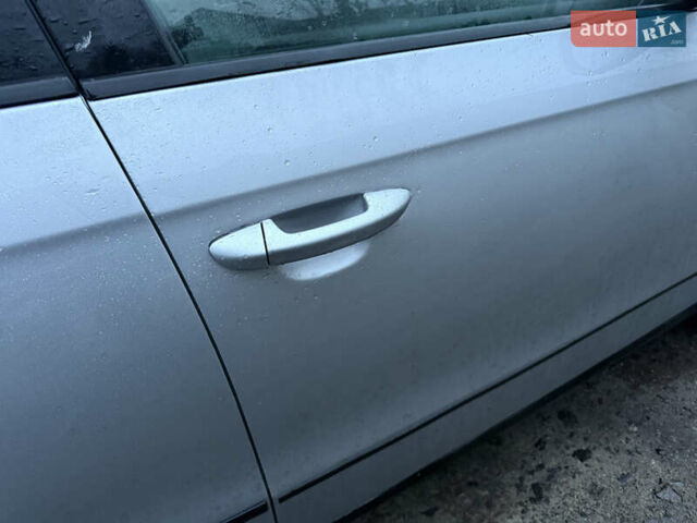 Серый Фольксваген Пассат, объемом двигателя 2 л и пробегом 300 тыс. км за 2950 $, фото 18 на Automoto.ua