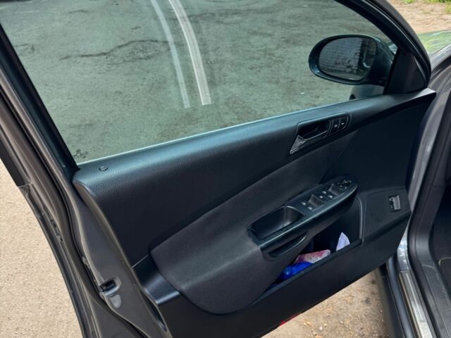 Серый Фольксваген Пассат, объемом двигателя 2 л и пробегом 428 тыс. км за 6100 $, фото 10 на Automoto.ua