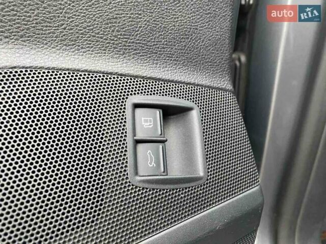 Серый Фольксваген Пассат, объемом двигателя 1.6 л и пробегом 258 тыс. км за 6500 $, фото 30 на Automoto.ua