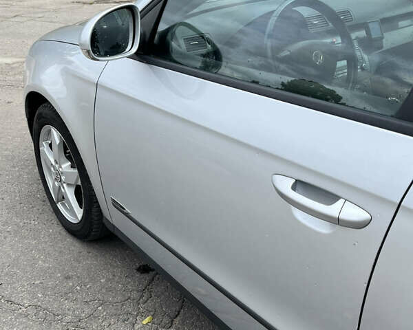 Сірий Фольксваген Пассат, об'ємом двигуна 1.6 л та пробігом 209 тис. км за 6300 $, фото 9 на Automoto.ua