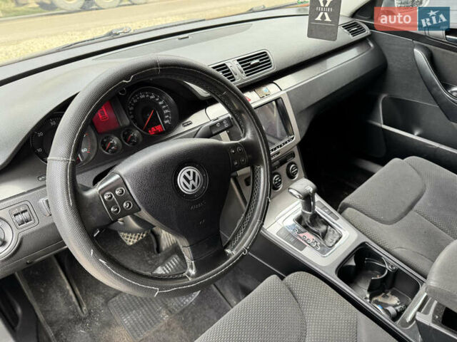 Серый Фольксваген Пассат, объемом двигателя 1.97 л и пробегом 267 тыс. км за 5800 $, фото 8 на Automoto.ua
