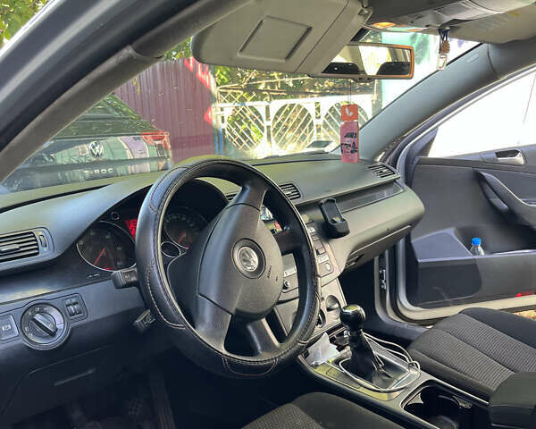 Сірий Фольксваген Пассат, об'ємом двигуна 1.9 л та пробігом 323 тис. км за 5200 $, фото 6 на Automoto.ua