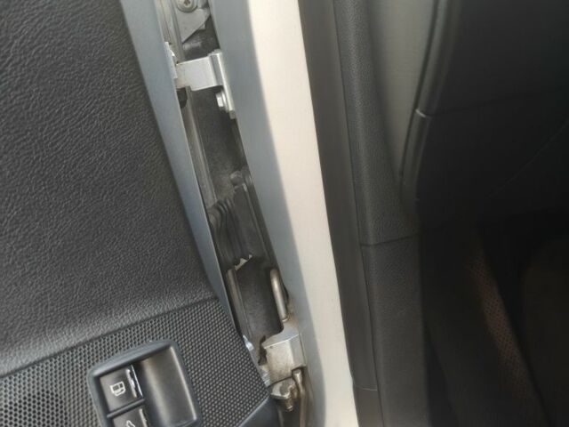 Серый Фольксваген Пассат, объемом двигателя 2 л и пробегом 265 тыс. км за 5500 $, фото 21 на Automoto.ua