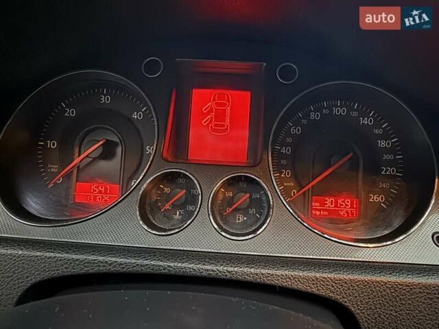 Серый Фольксваген Пассат, объемом двигателя 2 л и пробегом 301 тыс. км за 5000 $, фото 9 на Automoto.ua