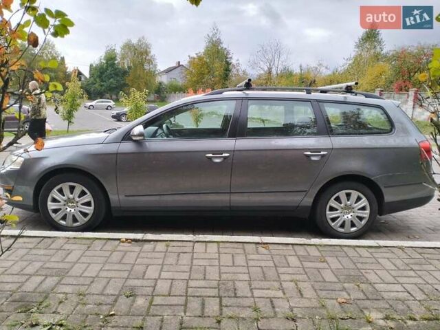 Серый Фольксваген Пассат, объемом двигателя 1.97 л и пробегом 289 тыс. км за 6700 $, фото 3 на Automoto.ua