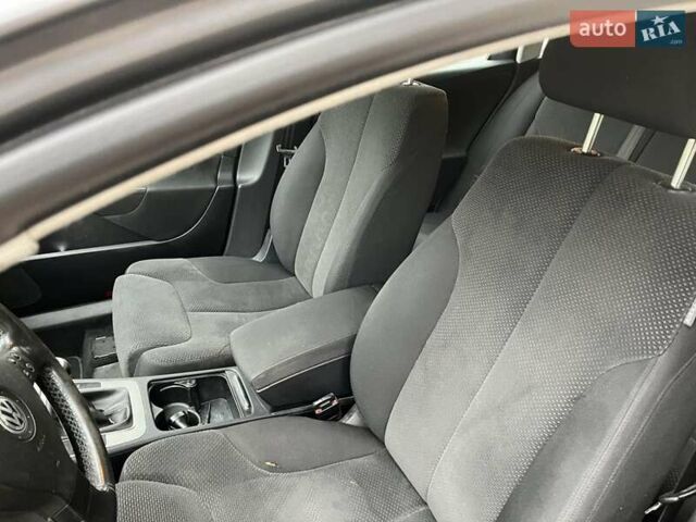 Серый Фольксваген Пассат, объемом двигателя 2 л и пробегом 424 тыс. км за 4200 $, фото 18 на Automoto.ua