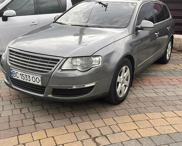 Сірий Фольксваген Пассат, об'ємом двигуна 1.97 л та пробігом 353 тис. км за 6250 $, фото 3 на Automoto.ua