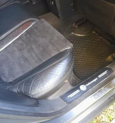 Серый Фольксваген Пассат, объемом двигателя 2 л и пробегом 350 тыс. км за 5000 $, фото 12 на Automoto.ua