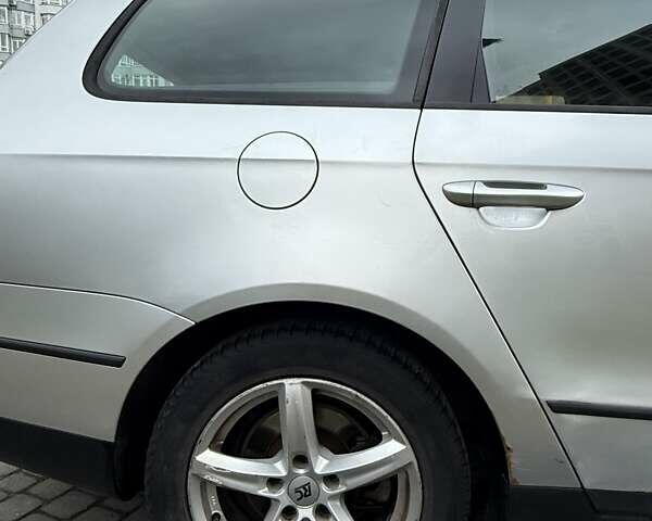 Серый Фольксваген Пассат, объемом двигателя 2 л и пробегом 301 тыс. км за 5000 $, фото 5 на Automoto.ua