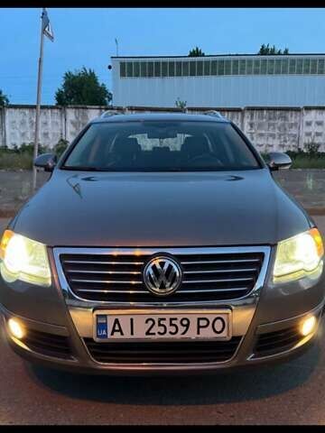 Серый Фольксваген Пассат, объемом двигателя 2 л и пробегом 198 тыс. км за 6900 $, фото 2 на Automoto.ua