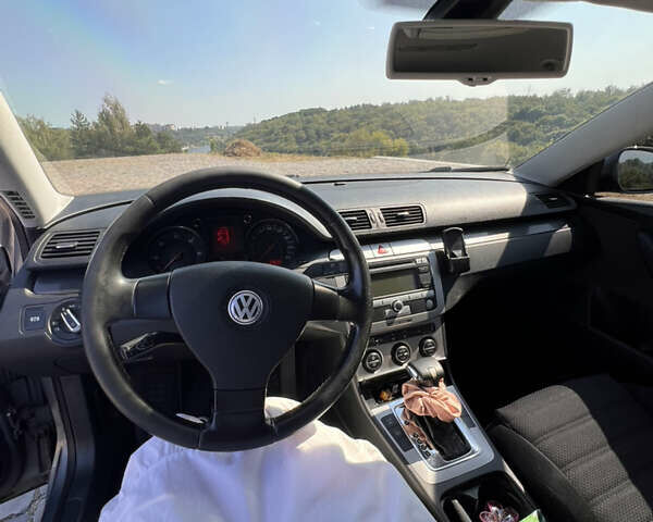 Сірий Фольксваген Пассат, об'ємом двигуна 2 л та пробігом 237 тис. км за 6500 $, фото 17 на Automoto.ua