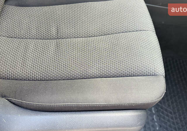 Сірий Фольксваген Пассат, об'ємом двигуна 1.6 л та пробігом 253 тис. км за 6300 $, фото 21 на Automoto.ua