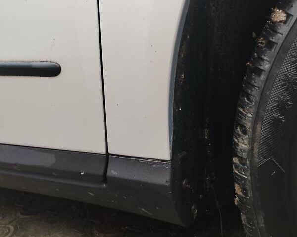 Серый Фольксваген Пассат, объемом двигателя 1.6 л и пробегом 243 тыс. км за 7800 $, фото 23 на Automoto.ua