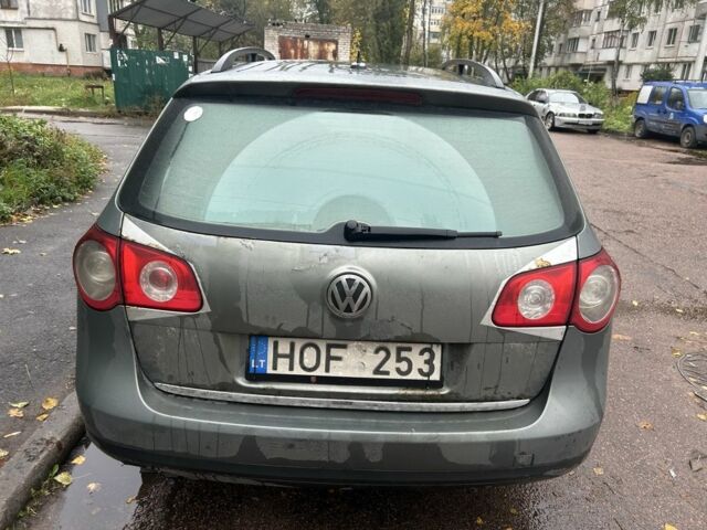 Серый Фольксваген Пассат, объемом двигателя 0 л и пробегом 220 тыс. км за 1900 $, фото 3 на Automoto.ua