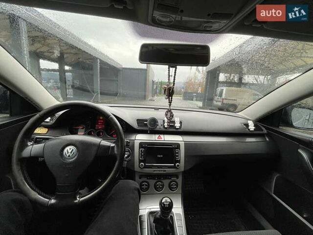Сірий Фольксваген Пассат, об'ємом двигуна 1.9 л та пробігом 310 тис. км за 5500 $, фото 5 на Automoto.ua