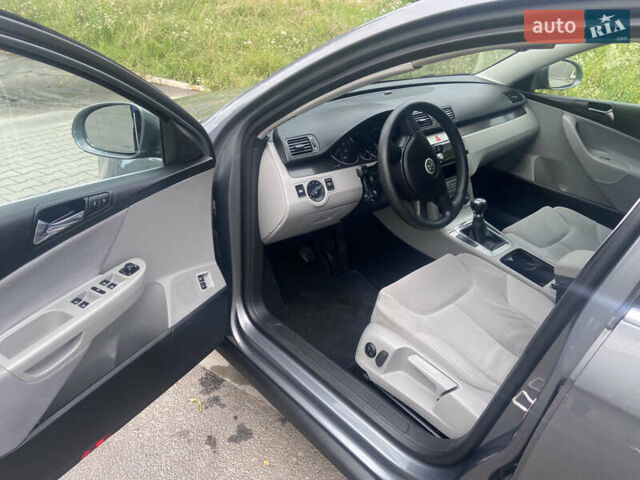 Серый Фольксваген Пассат, объемом двигателя 2 л и пробегом 254 тыс. км за 6200 $, фото 9 на Automoto.ua