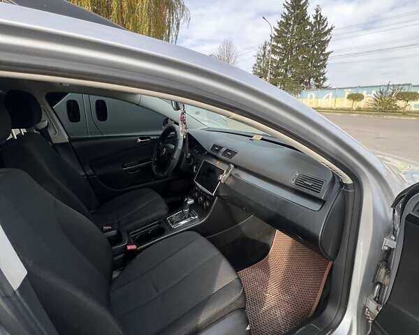 Серый Фольксваген Пассат, объемом двигателя 1.97 л и пробегом 280 тыс. км за 5950 $, фото 9 на Automoto.ua