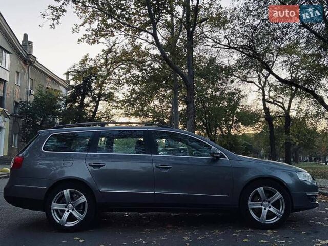 Серый Фольксваген Пассат, объемом двигателя 1.97 л и пробегом 295 тыс. км за 7999 $, фото 12 на Automoto.ua