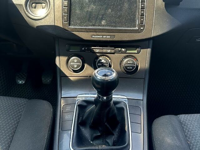 Серый Фольксваген Пассат, объемом двигателя 2 л и пробегом 0 тыс. км за 5500 $, фото 4 на Automoto.ua