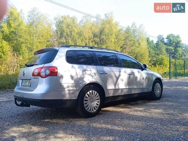 Серый Фольксваген Пассат, объемом двигателя 1.9 л и пробегом 330 тыс. км за 6000 $, фото 5 на Automoto.ua