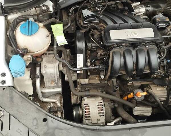 Серый Фольксваген Пассат, объемом двигателя 1.6 л и пробегом 243 тыс. км за 7800 $, фото 103 на Automoto.ua