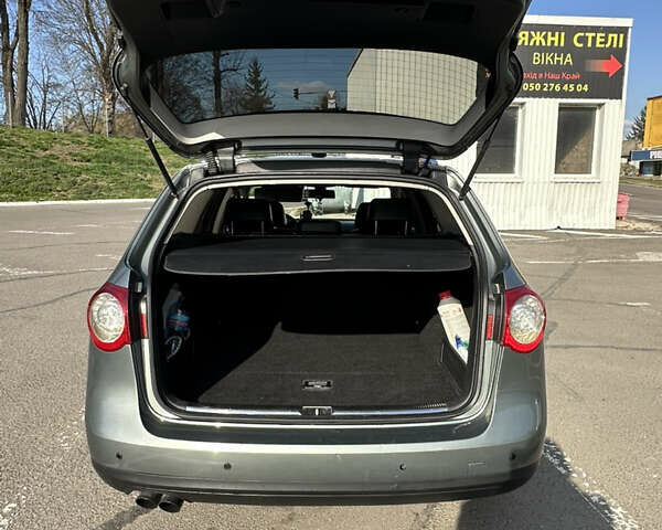 Сірий Фольксваген Пассат, об'ємом двигуна 2 л та пробігом 312 тис. км за 6200 $, фото 11 на Automoto.ua