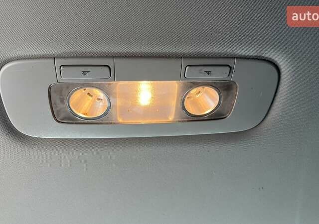 Сірий Фольксваген Пассат, об'ємом двигуна 1.97 л та пробігом 260 тис. км за 5999 $, фото 16 на Automoto.ua