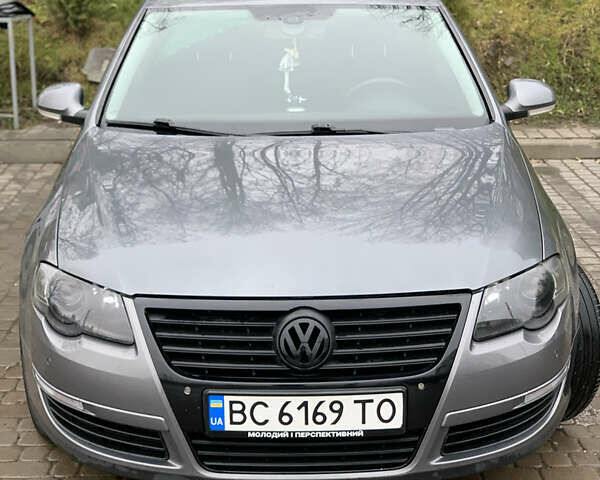 Серый Фольксваген Пассат, объемом двигателя 1.97 л и пробегом 350 тыс. км за 6500 $, фото 2 на Automoto.ua